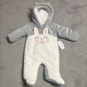 Wonder Nation Gray and White Bunny Winter Weather Footie
